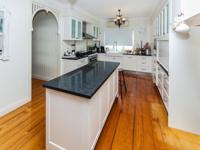 18 Sydney Street, Clayfield, QLD 4011