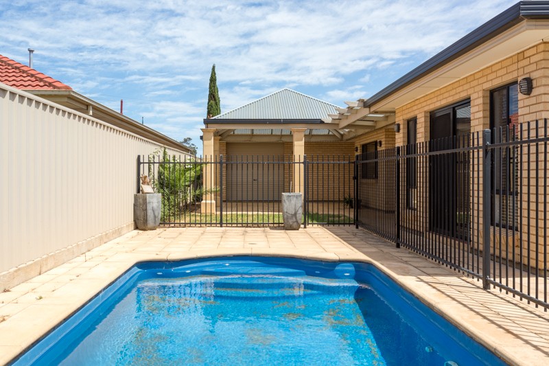 2 Bellbird Avenue, Paralowie, SA 5108