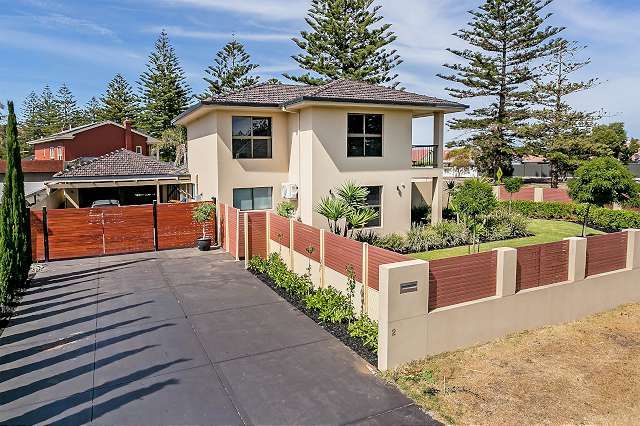 2 Sir Ross Smith Drive, North Haven, SA 5018