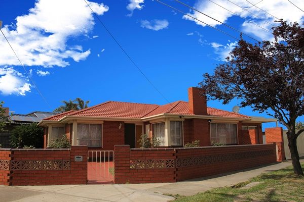 13 Kemp Avenue, Thomastown, VIC 3074