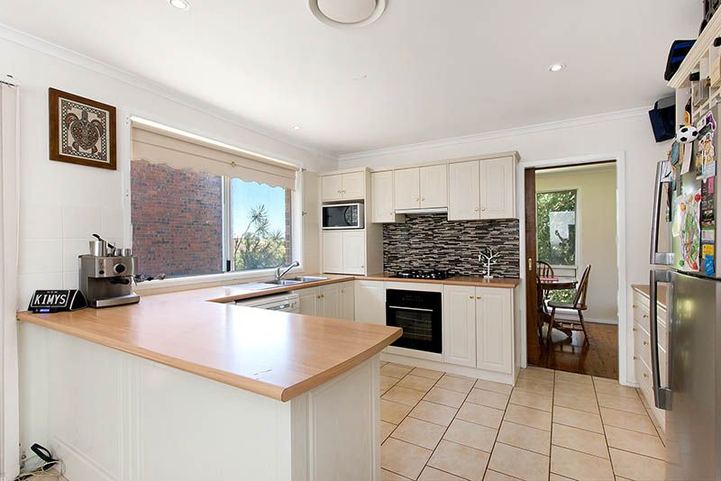 54 Ocean Beach Drive, SHELLHARBOUR, NSW 2529