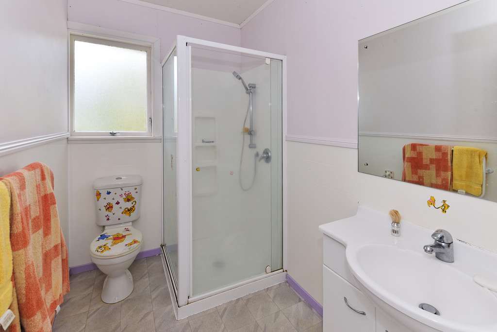 11 Patricia Place photo 2