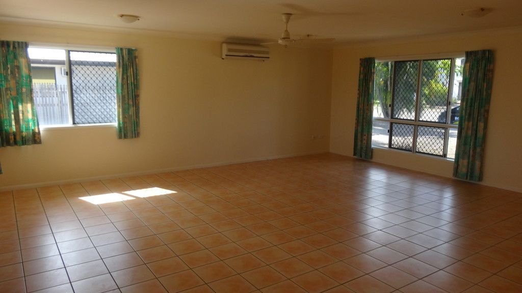 29 Pacific Avenue, Bushland Beach, QLD 4818