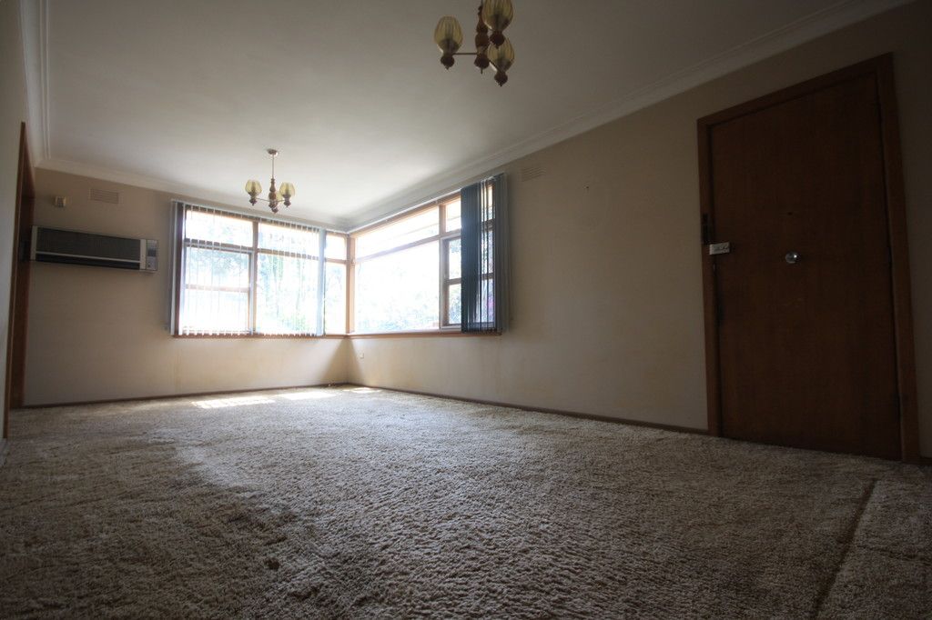 39 Richmond Crescent, Campbelltown, NSW 2560