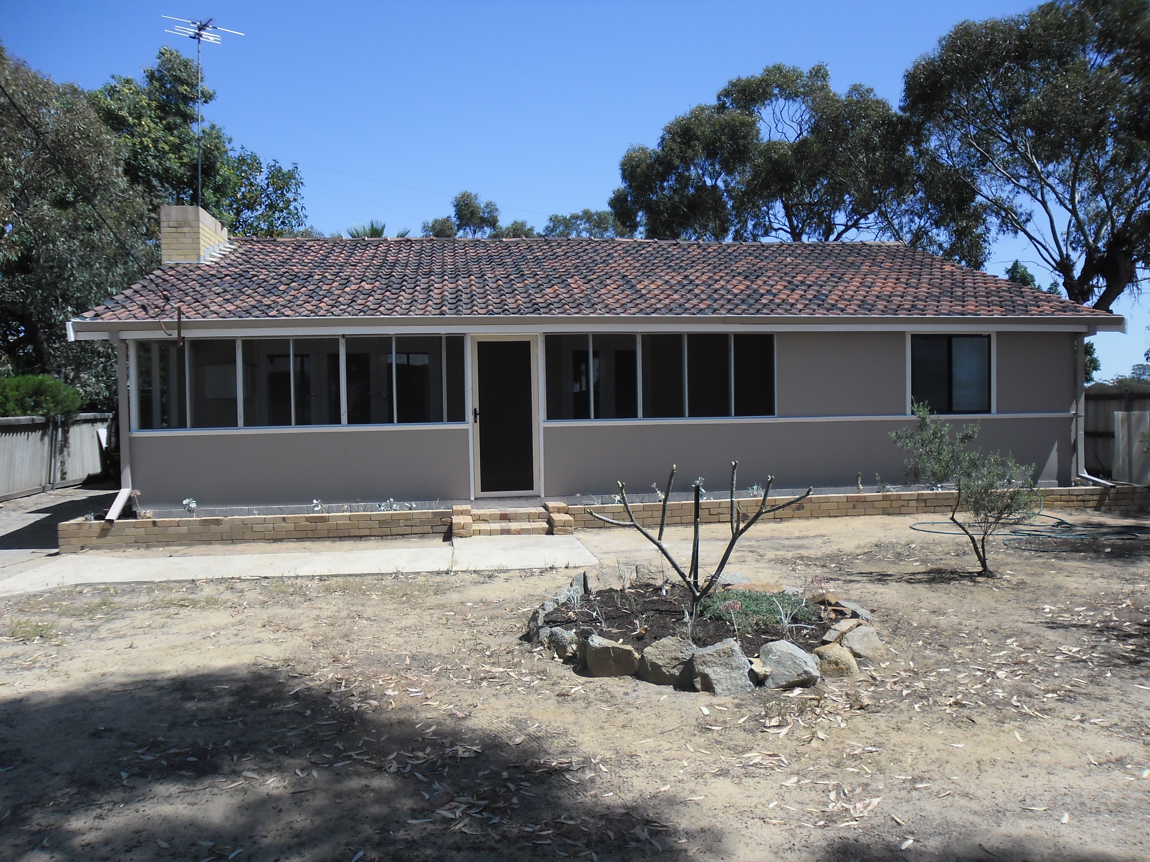 2 Robertson Street, Carnamah, WA 6517