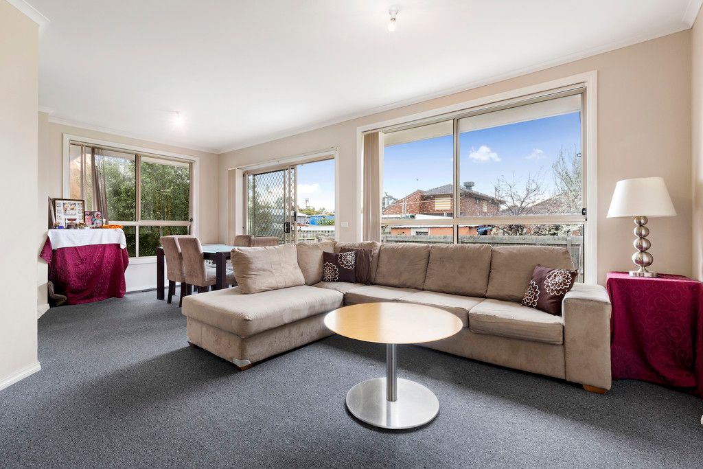 2/18 Alfred Grove, Oakleigh East, VIC 3166