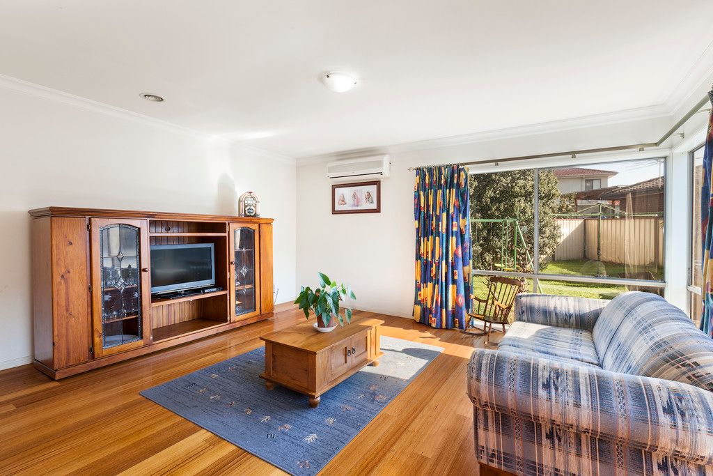 24 Sandalwood Drive, Oakleigh South, VIC 3167