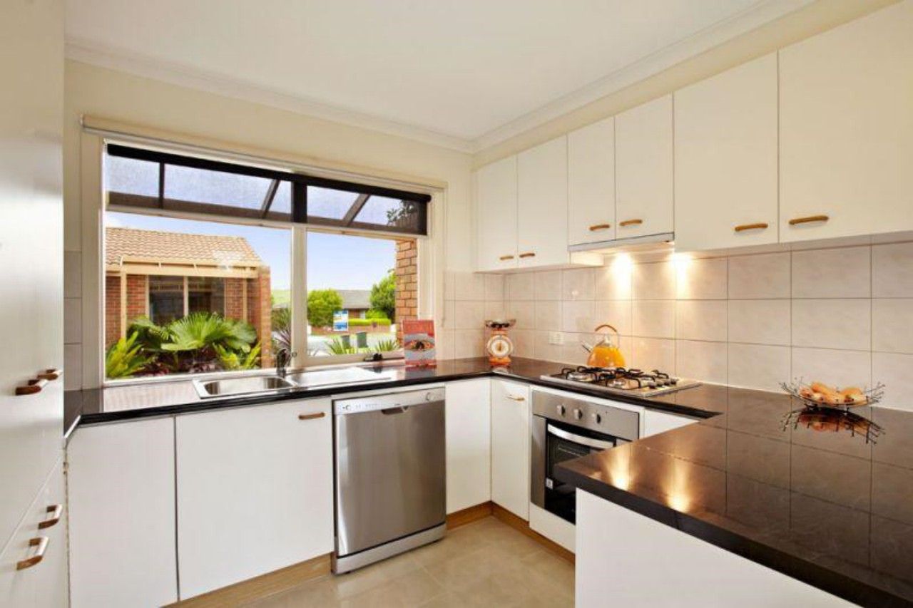 2/218 Warrigal Road, OAKLEIGH SOUTH, VIC 3167