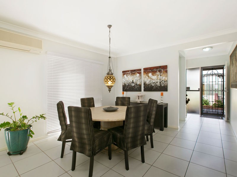 62/1 Celestial Court, Carina, QLD 4152