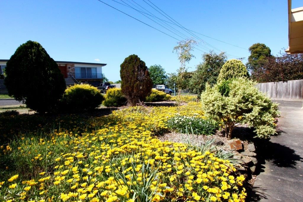 15 Melrose Avenue, Highton, VIC 3216