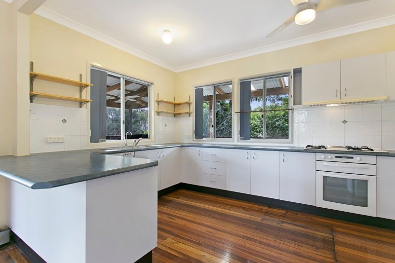 142 Clara Street, Corinda, QLD 4075