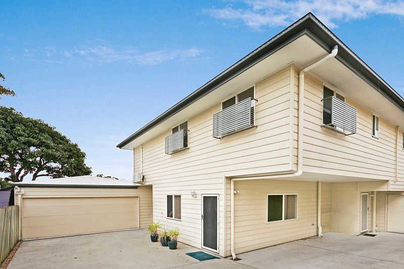 696 Oxley Road, Corinda QLD 4075