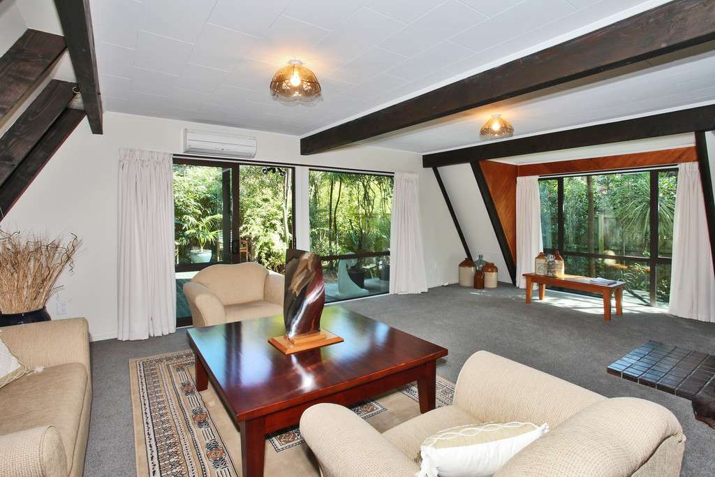 59a Rocking Horse Road photo 4