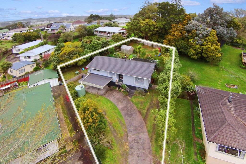 51 Keegan Drive, Massey, Waitakere City