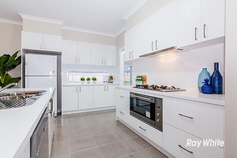 56 Mickleham Drive, Cranbourne North, VIC 3977