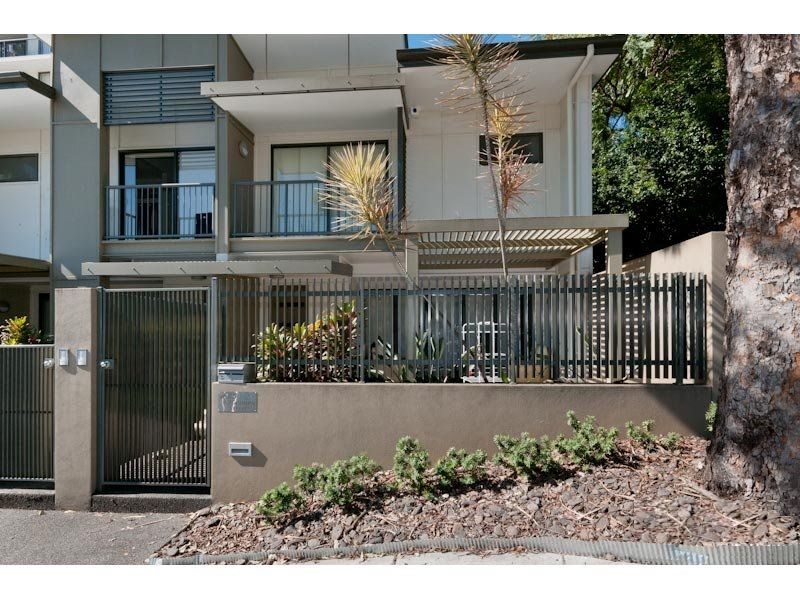 28 Manning Street, Milton QLD 4064