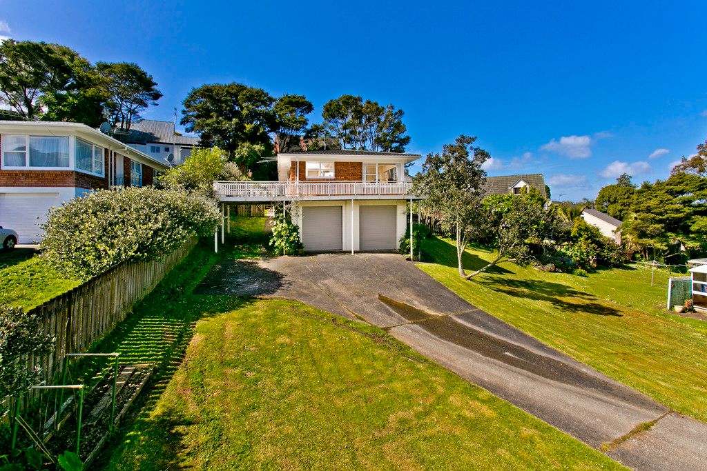 1/55 Ayton Drive, Totaravale, North Shore City