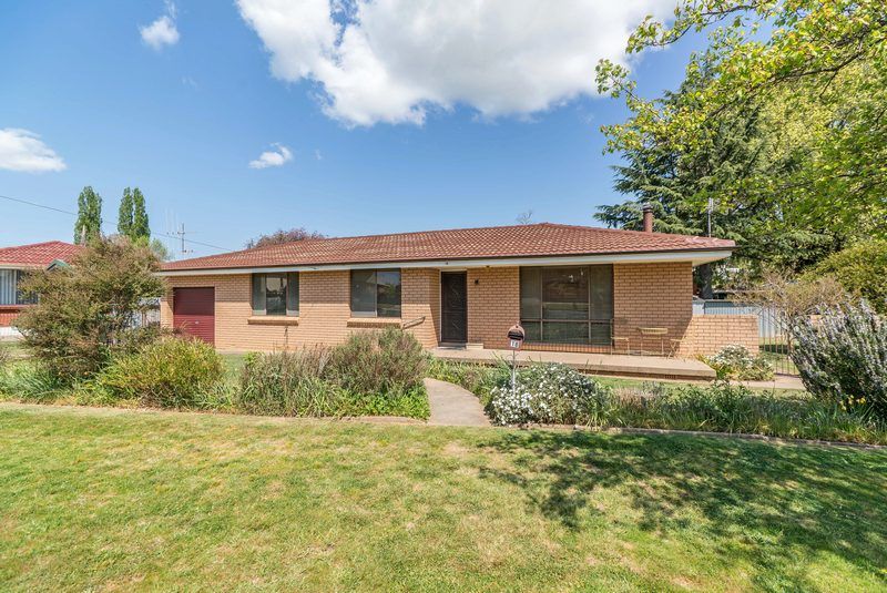 18 Icely Road, Orange NSW 2800