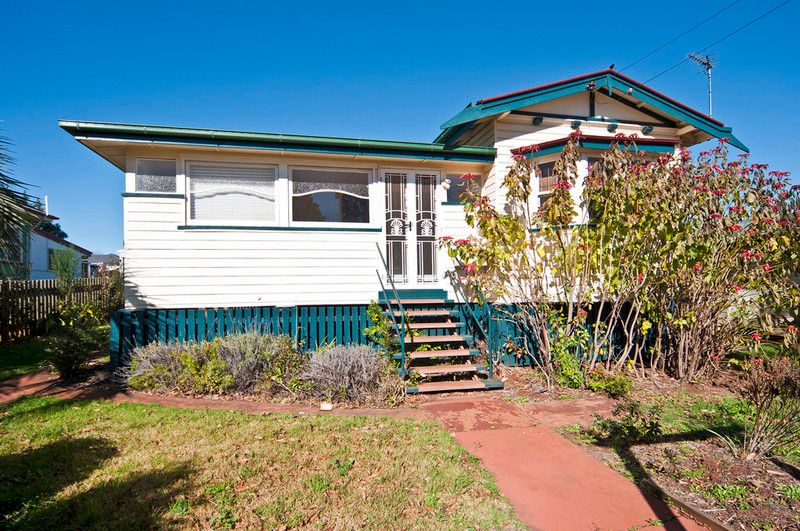 16 Park Street, Wilsonton, QLD 4350