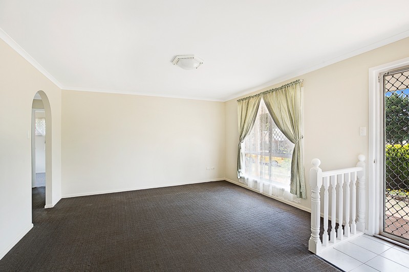 16 Reisling Court, Wilsonton Heights, QLD 4350