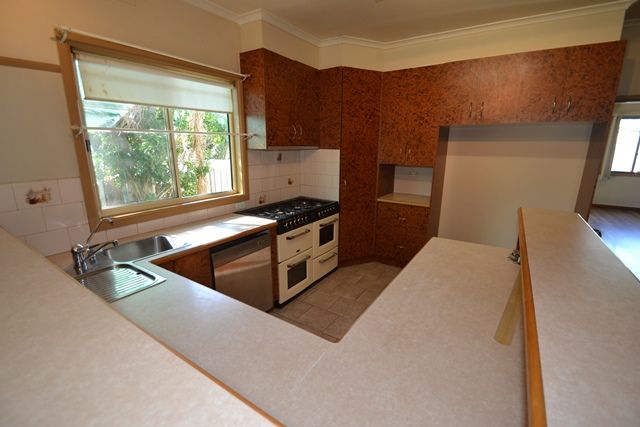 38 Morison Crescent, Seymour, VIC 3660