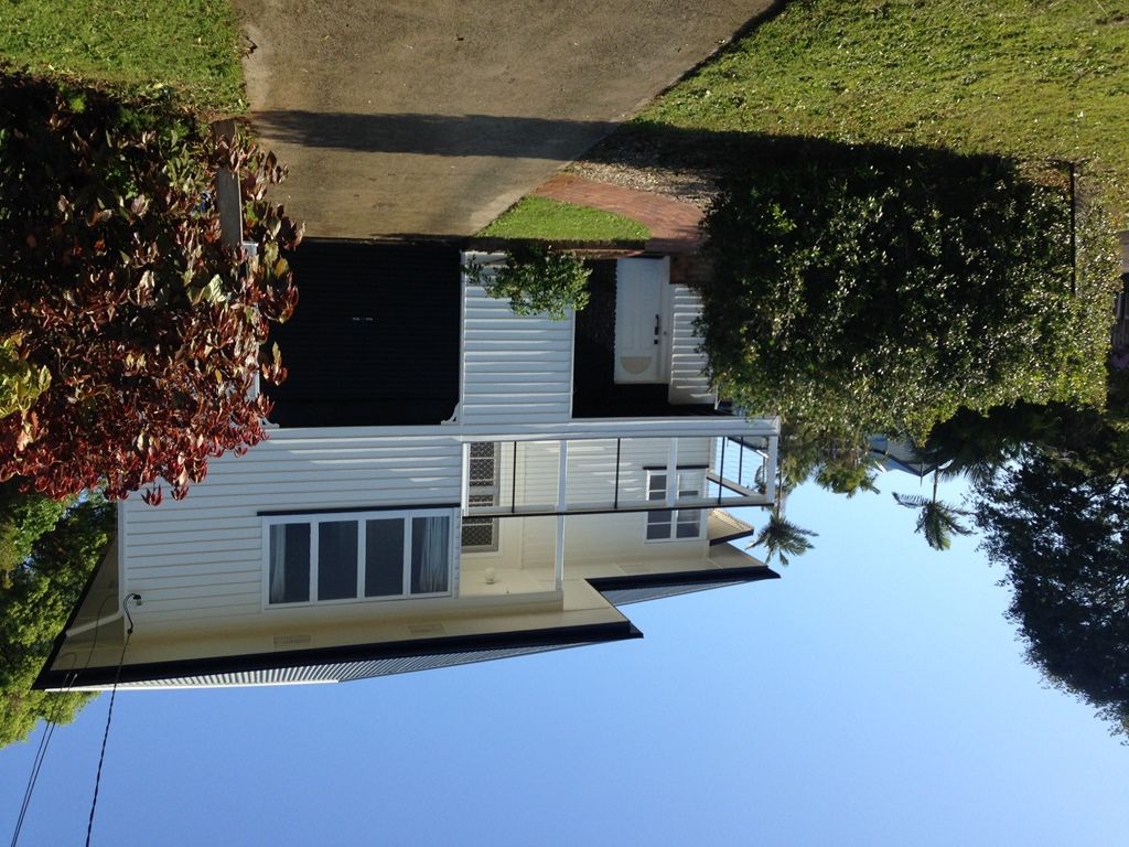 11 Redarc Street, Fairfield, QLD 4103