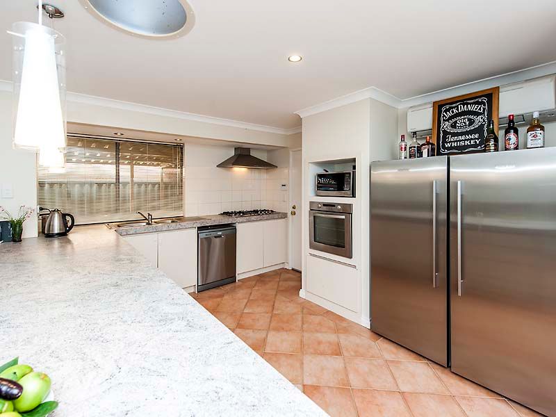 26 Madras Crescent, Port Kennedy, WA 6172