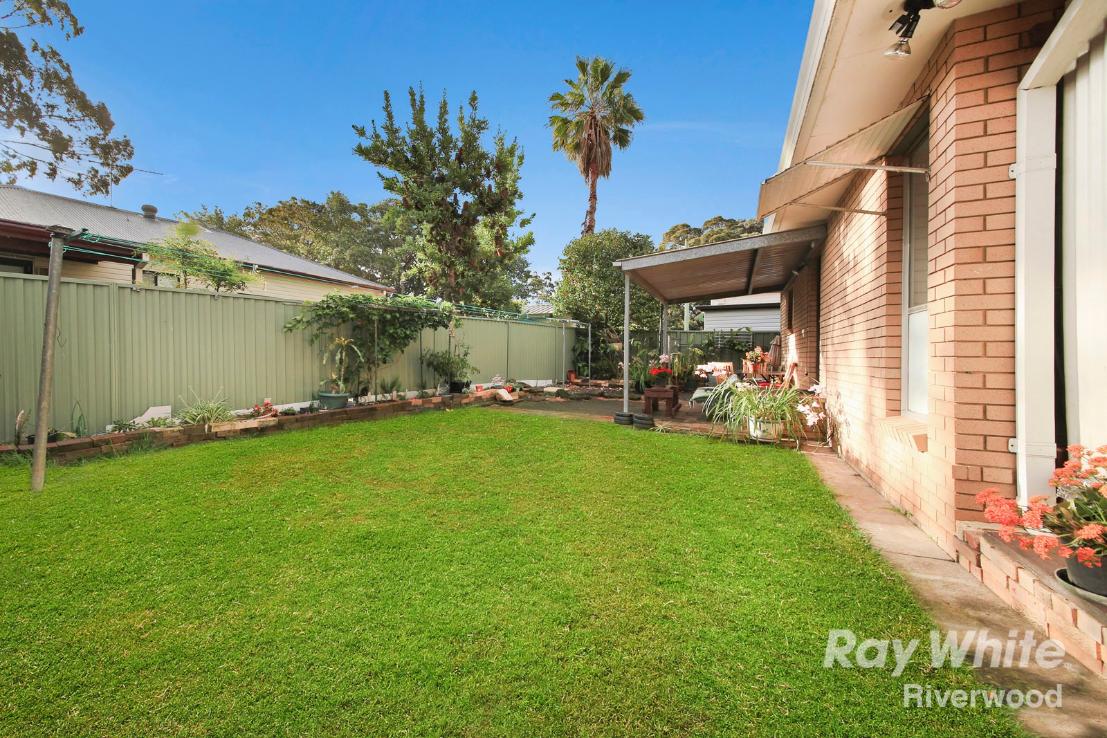 2A Dawn Street, Peakhurst, NSW 2210