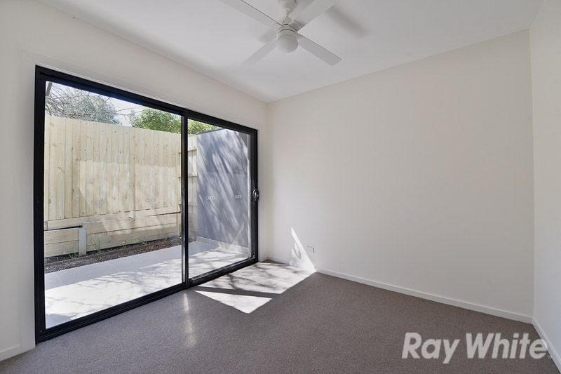 11/2 Woodvale Road, Boronia, VIC 3155
