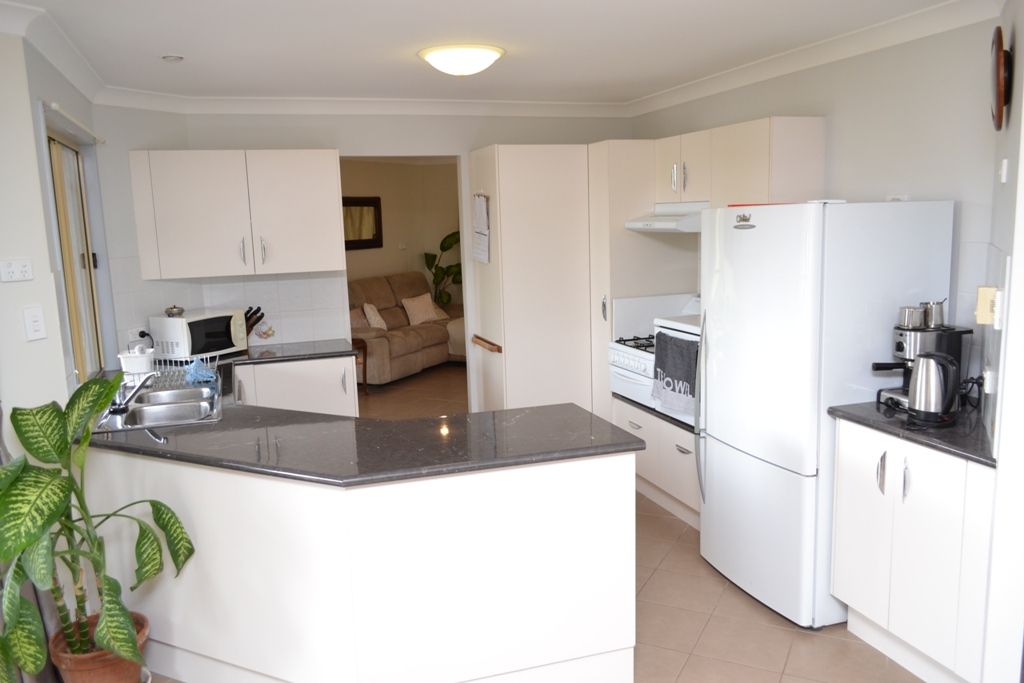 92 Serpentine Street, Cawarral, QLD 4702