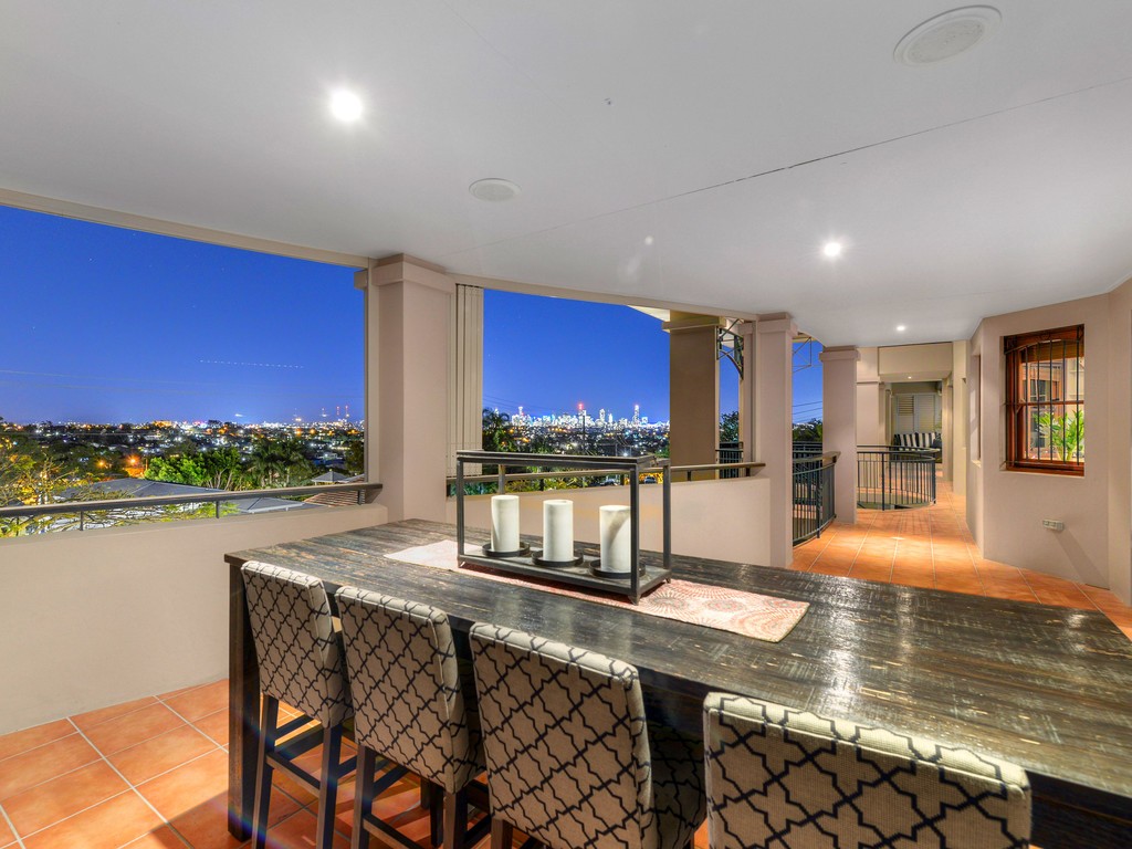 22 Sirius Street, Coorparoo, QLD 4151