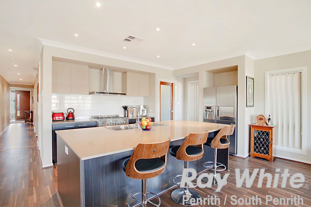 19 Illoura Way, JORDAN SPRINGS, NSW 2747