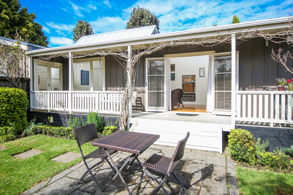 65 Stevenson Road, Clarks Beach, Franklin