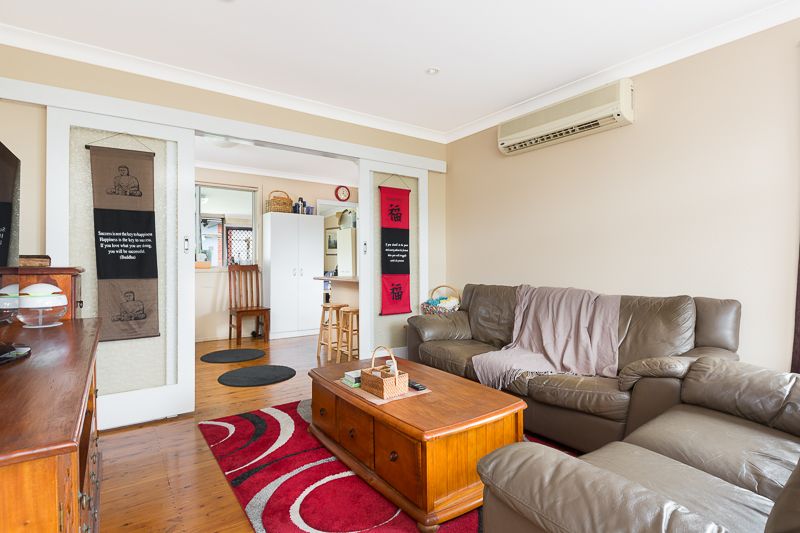 42 Sammat Avenue, Barrack Heights, NSW 2528