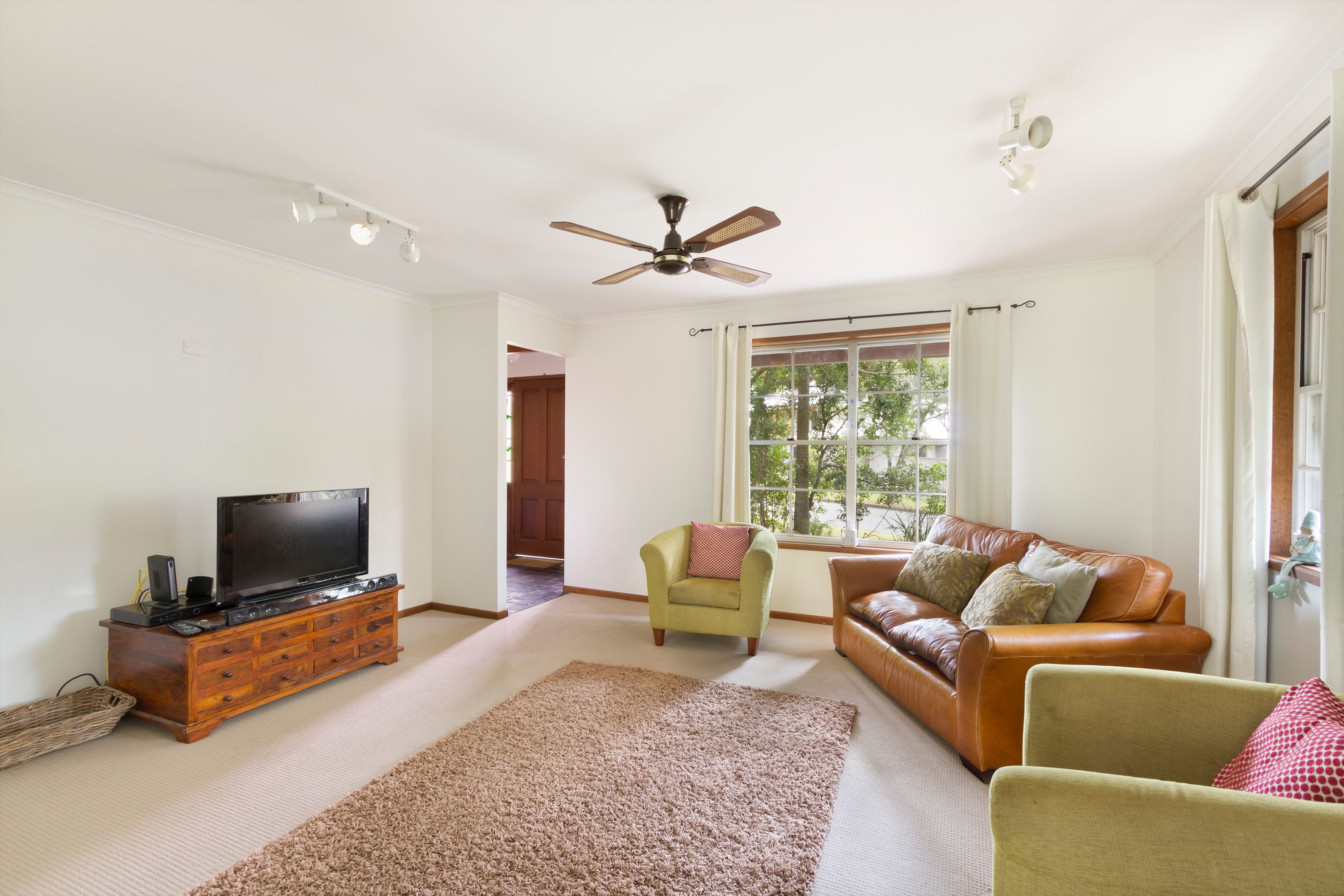 4 Pender Street, The Gap, QLD 4061