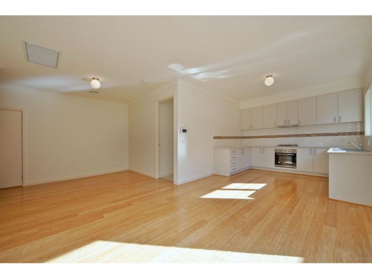 3/8 Beena Avenue, CARNEGIE, VIC 3163