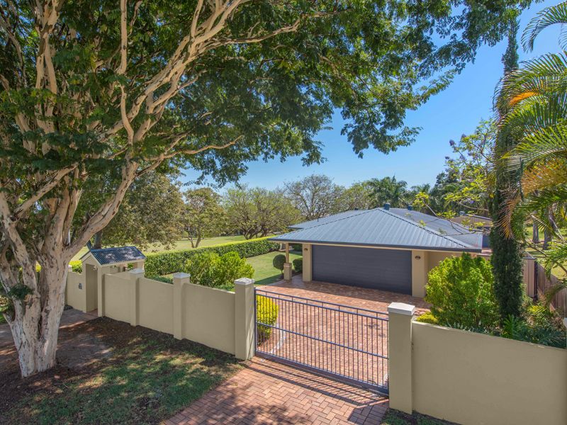 2051 Roghan Road, Bridgeman Downs, QLD 4035