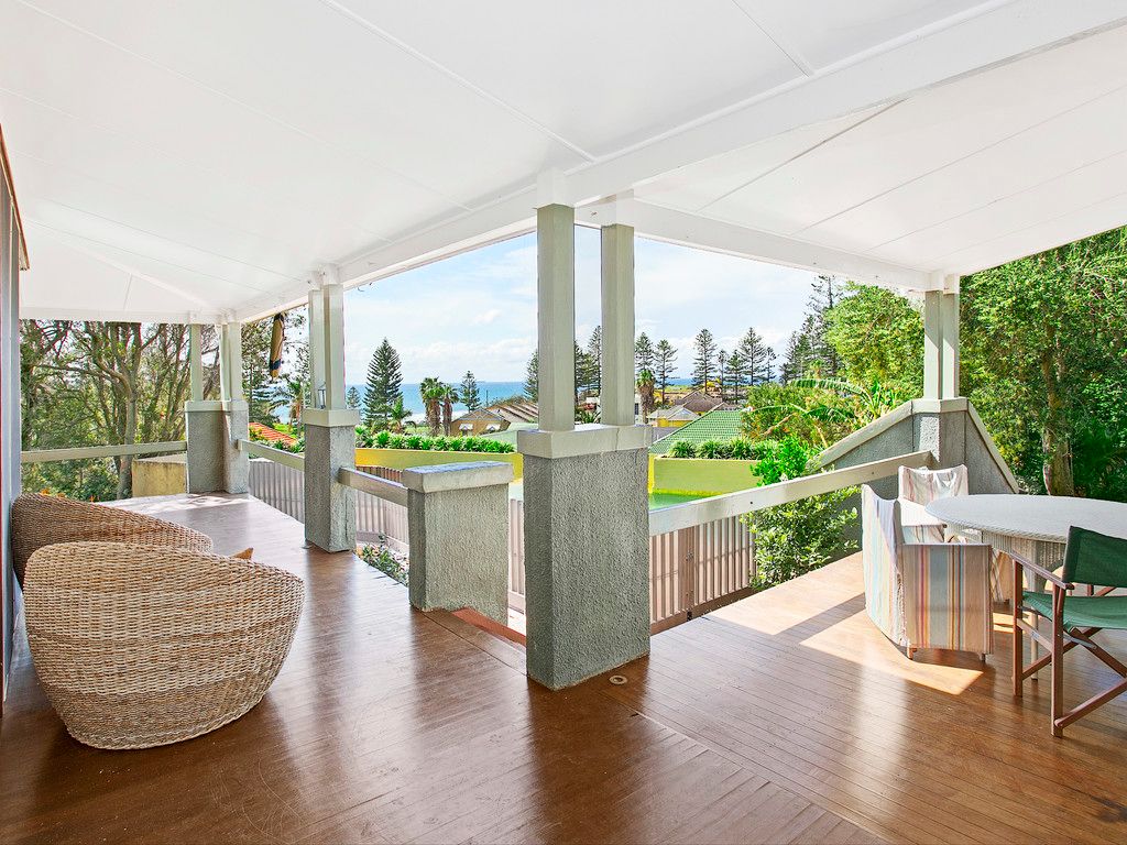4 Headland Avenue, Austinmer, NSW 2515
