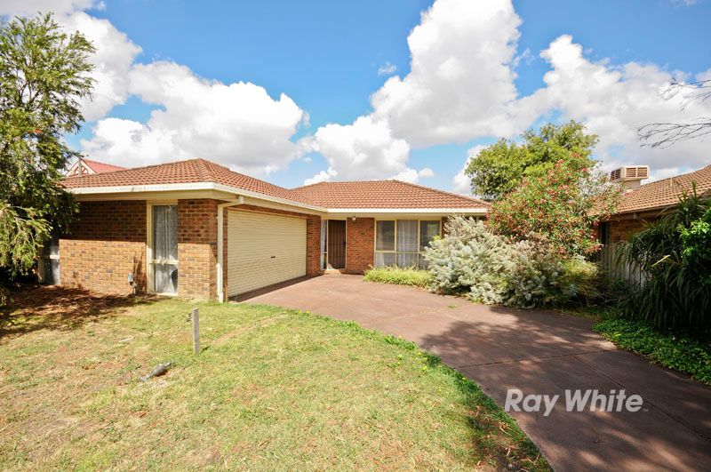 14 Peartree Place, Knoxfield, VIC 3180
