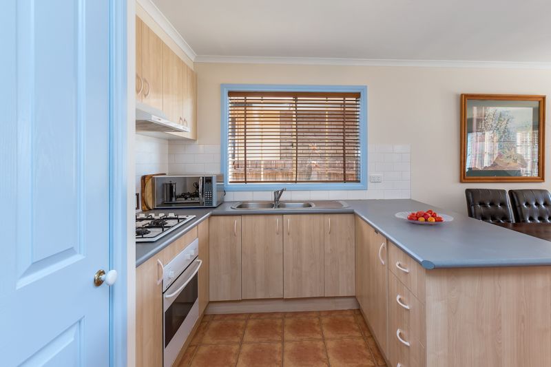 10A Connel Drive, Melton South, VIC 3338