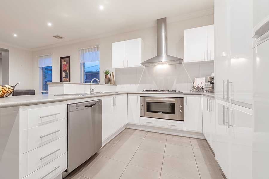 5 Emerdale Place, Craigieburn, VIC 3064
