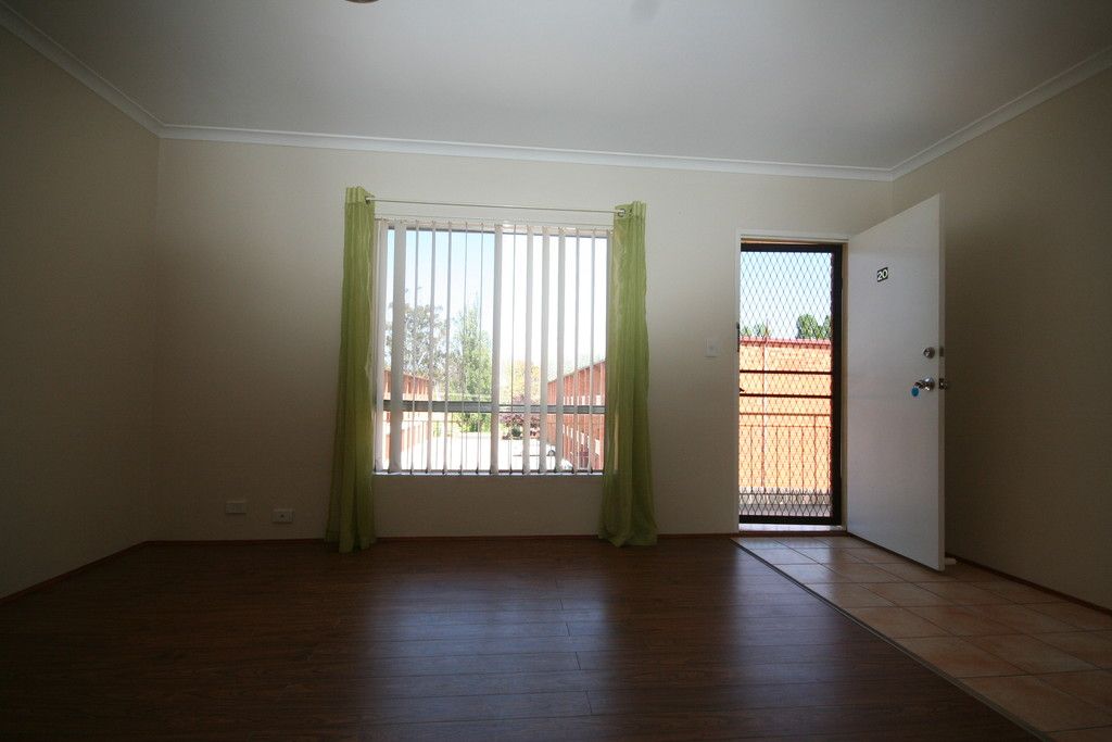 20/9 Macquiod Street, Queanbeyan, NSW 2620
