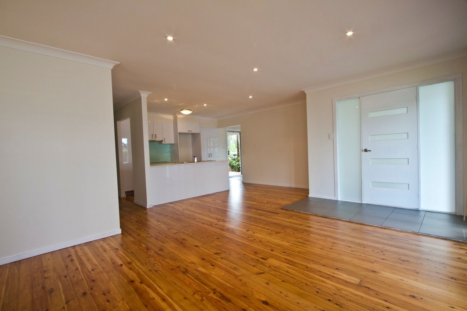 1/1 Jippi Avenue, Southport, QLD 4215