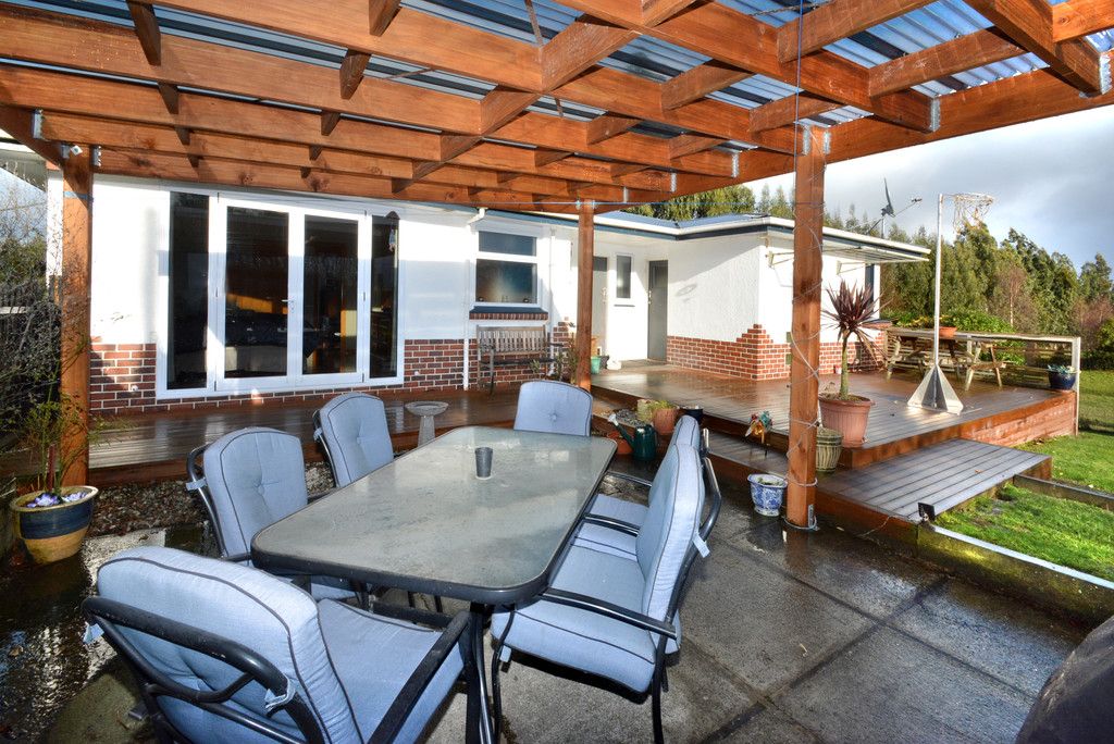 1 Back Road, Milton, Clutha District