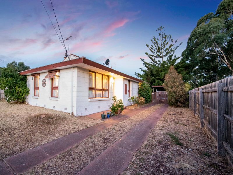 13 Lee Street, Frankston, VIC 3199