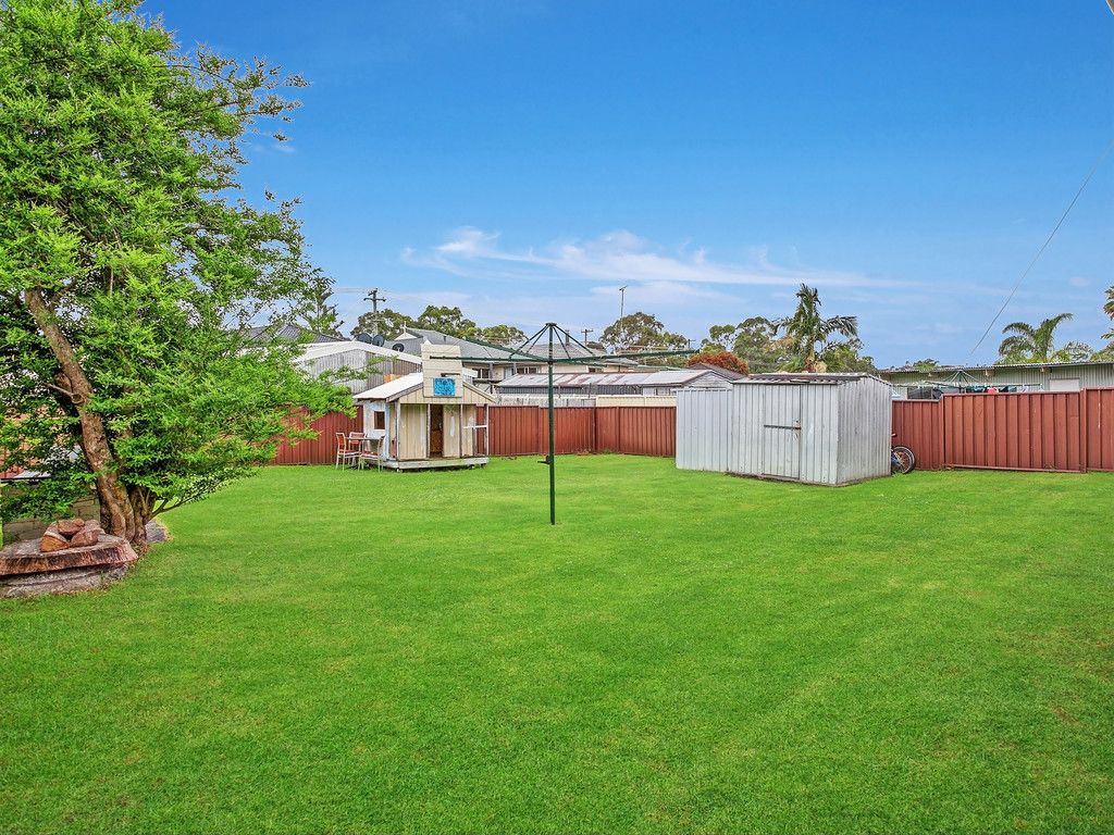 16 Bangaroo Avenue, Dapto, NSW 2530