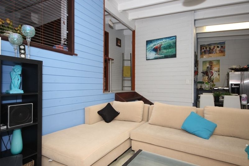 10 Hillcrest Avenue, Tweed Heads South NSW 2486