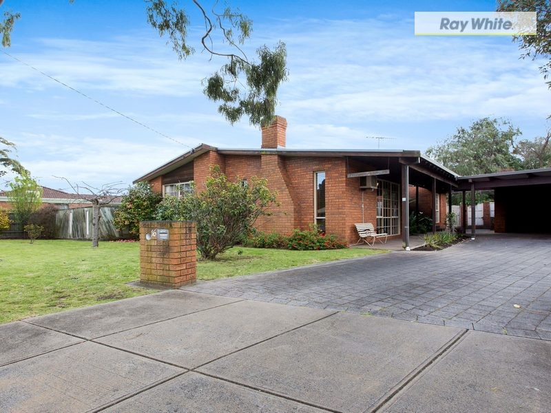 16 Harverson Drive, Rosebud, VIC 3939