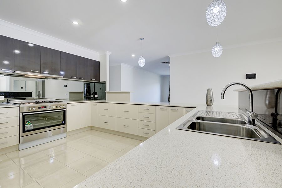 639 Storey Street, Springdale Heights, NSW 2641