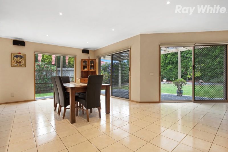 74 Jenola Parade, Wantirna South, VIC 3152